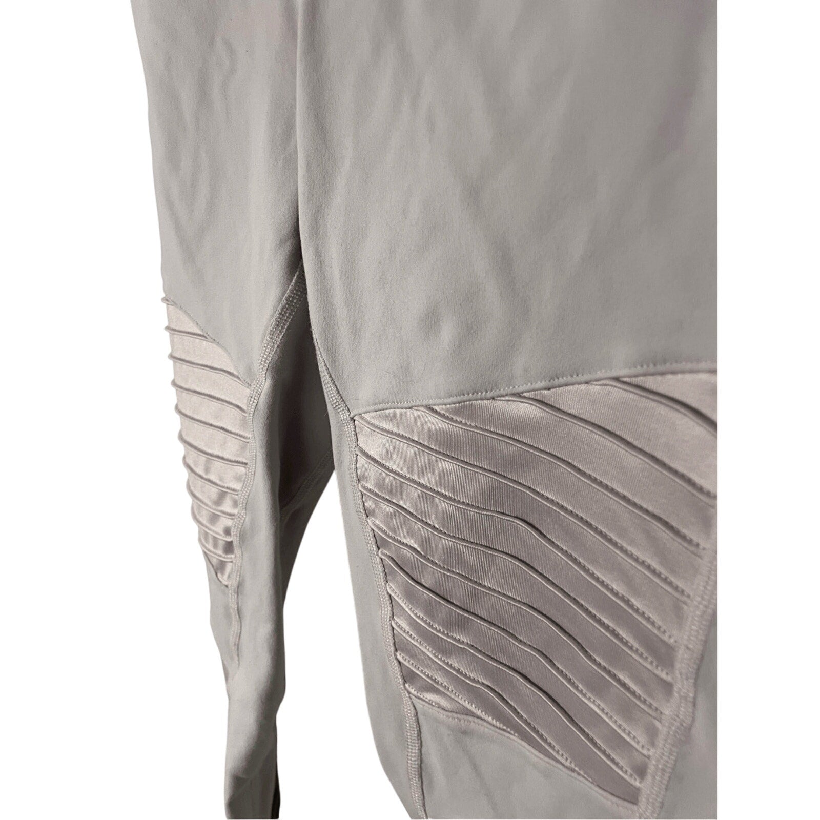 Alo Yoga High Waist Moto Leggings in Muted Purple Dusk Size M Pilates Running