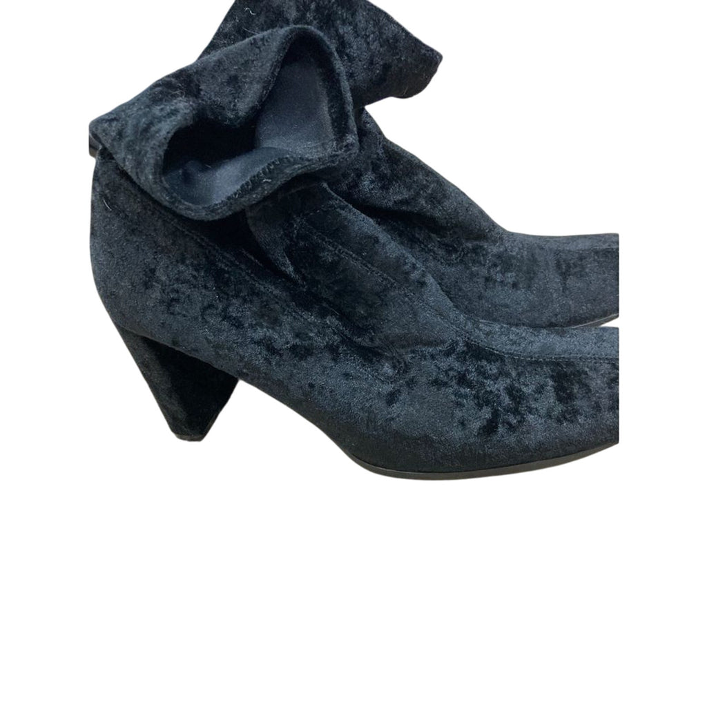 Chinese Laundry NWOT Faux Suede Ankle Booties GNO Classy Minimalist Preppy 7.5