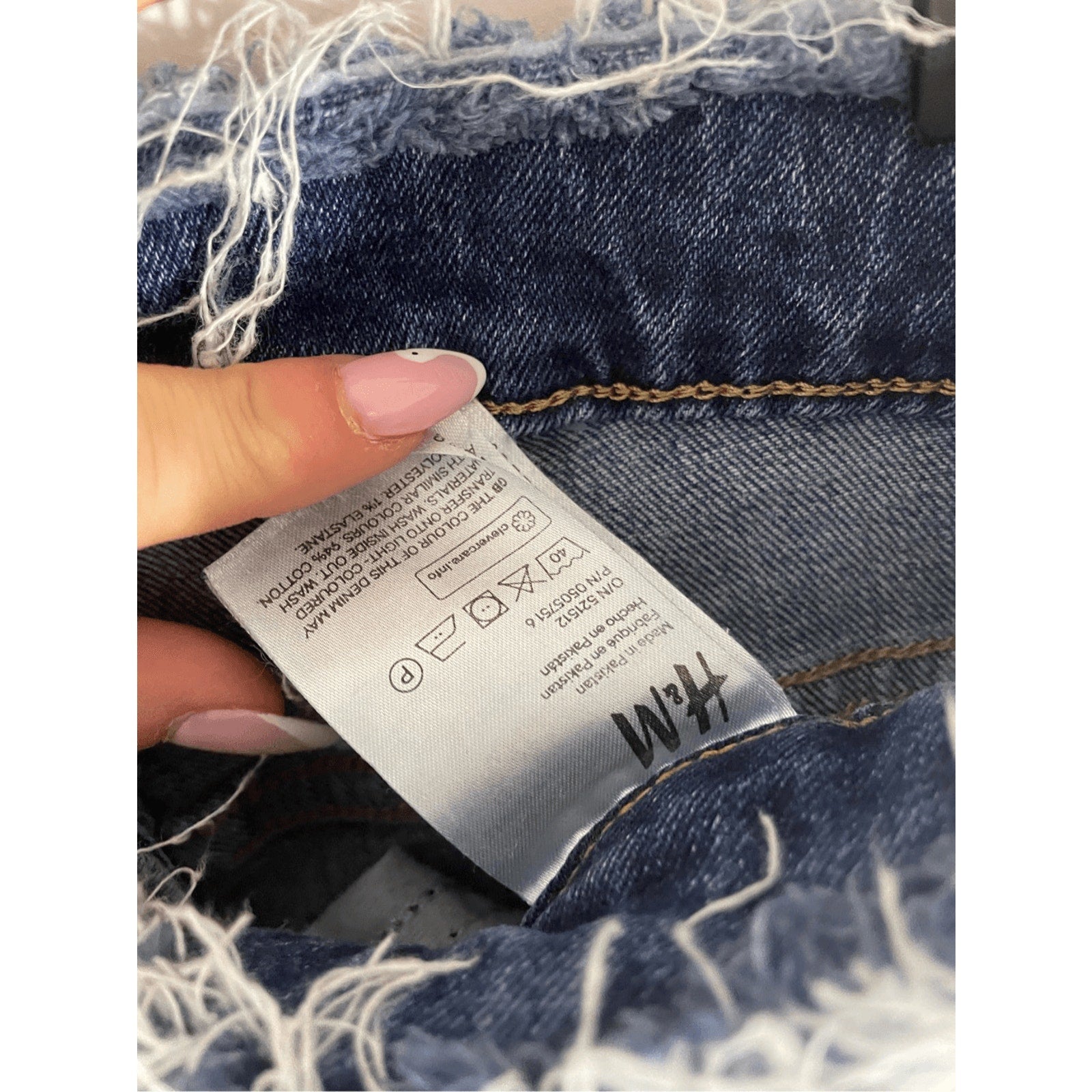 H & M Distressed Raw Hem High Rise Streetwear Comfy Indie Skinny Jeans SZ 28