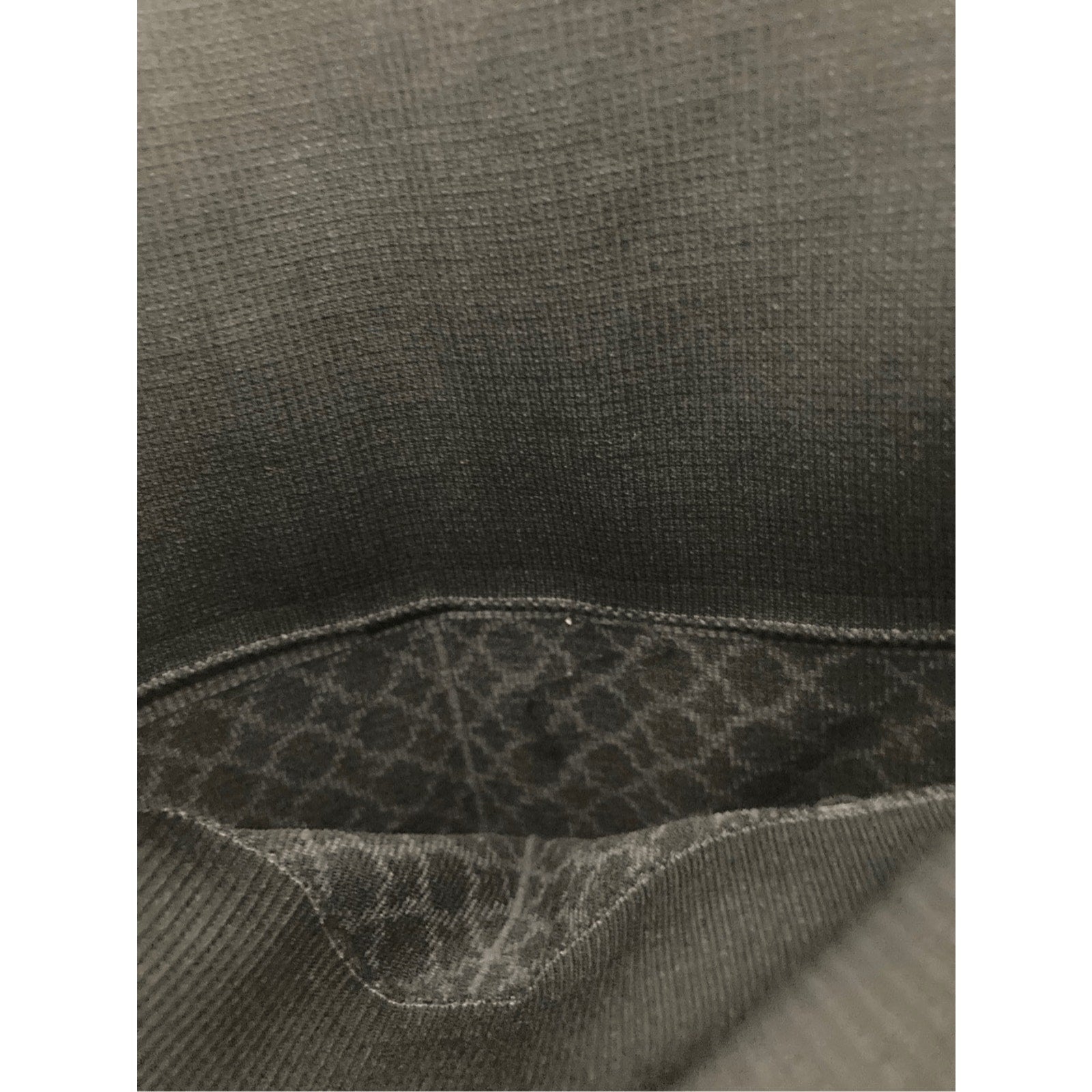 Lululemon Printed SZ 4 Novelty Black Compression Capri Pedal Pusher Leggings