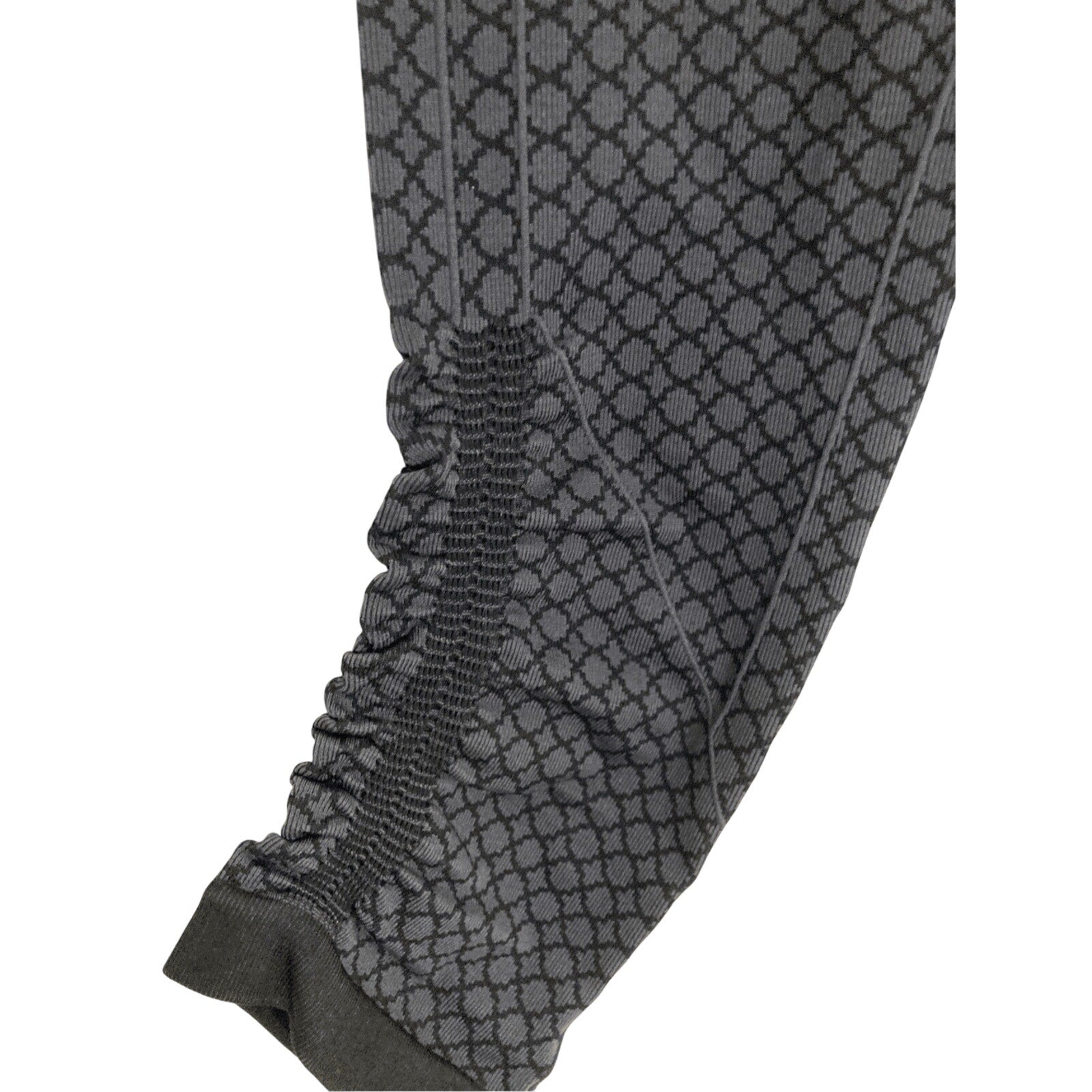 Lululemon Printed SZ 4 Novelty Black Compression Capri Pedal Pusher Leggings