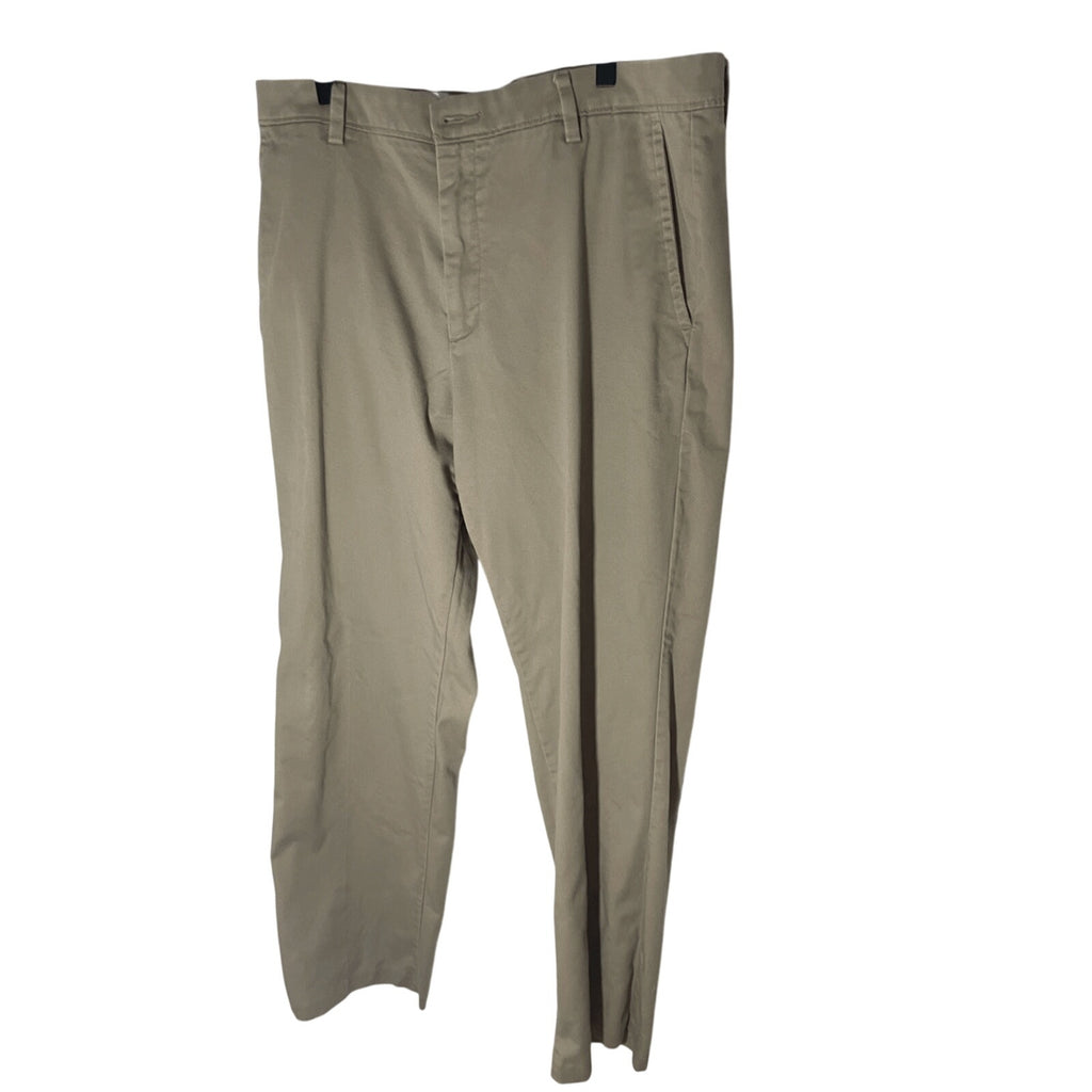 Dockers Men's Classic Fit Khaki Old Money Quiet Luxury Preppy Tan Slacks 36Wx32L