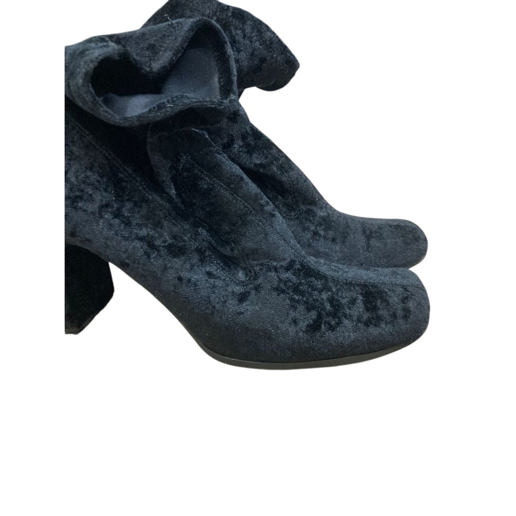 Chinese Laundry NWOT Faux Suede Ankle Booties GNO Classy Minimalist Preppy 7.5