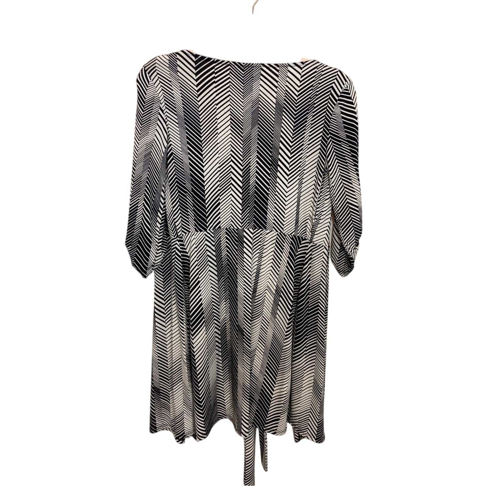 BCBG Art to Wear Women’s Wrap Dress Black White Fit & Flare Retro Print XS