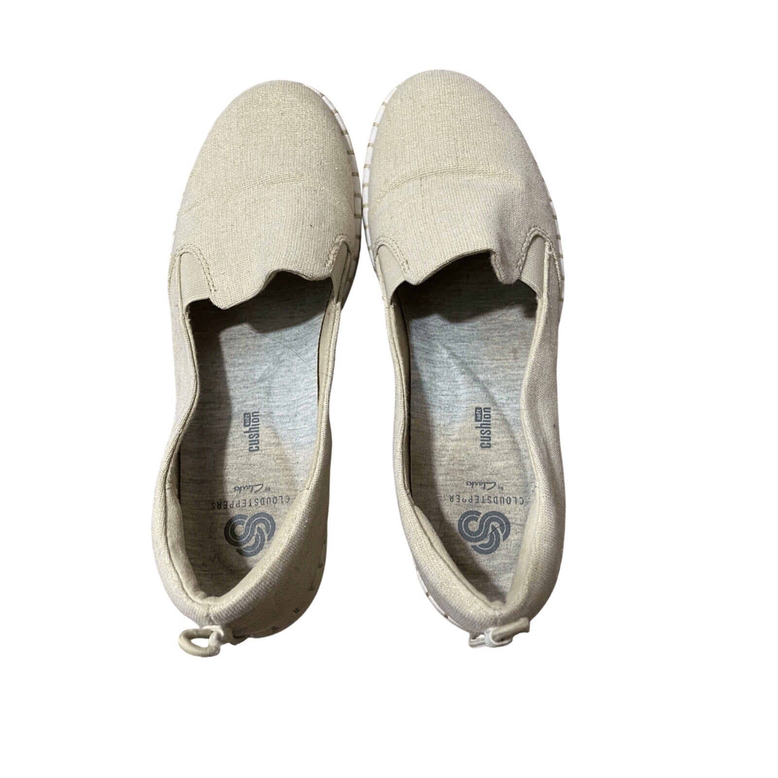 Clarks Women's Cloudsteppers Gold Soft Cushion Flats Sz 8 Metallic Futuristic