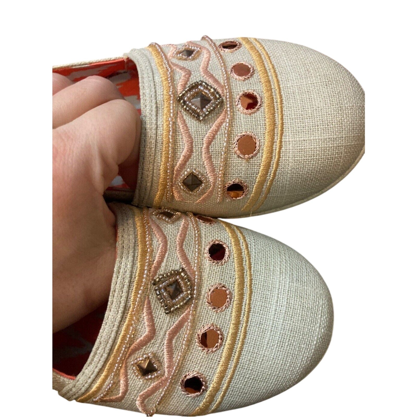 NWT Yellowbox Embezzled Western Boho Woodstrock Kendra Neutral Loafers