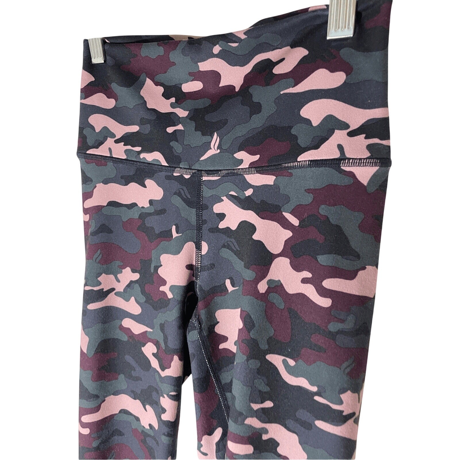 Fabletics boost power hold camo 7/8 leggings