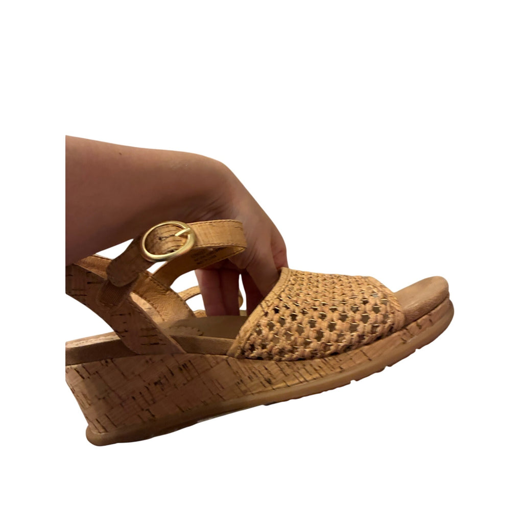 Baretraps Fernelle Women’s Shoes Size 7.5M Natural Mary Jane Low Heel Comfort