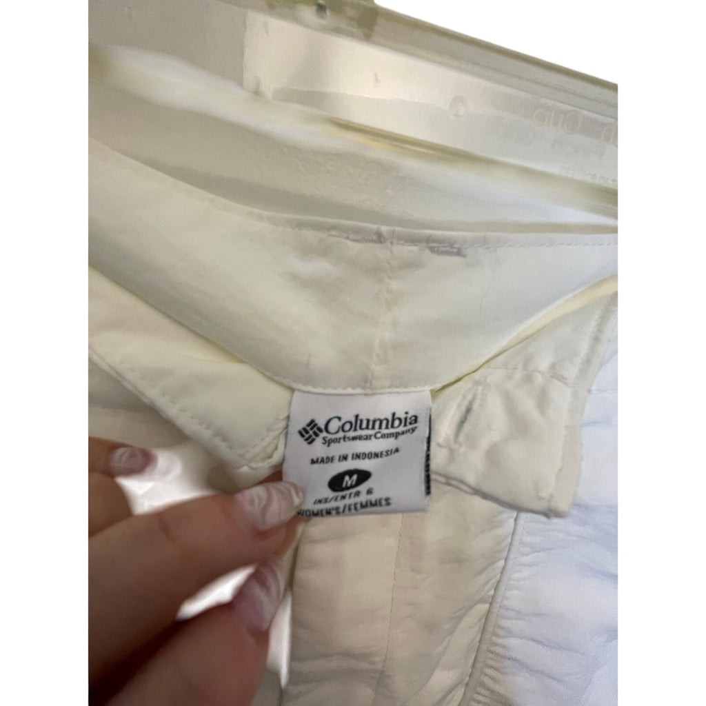 Columbia White Women's M PFG Hiking Gorpcore Utility Coral Point II Shorts