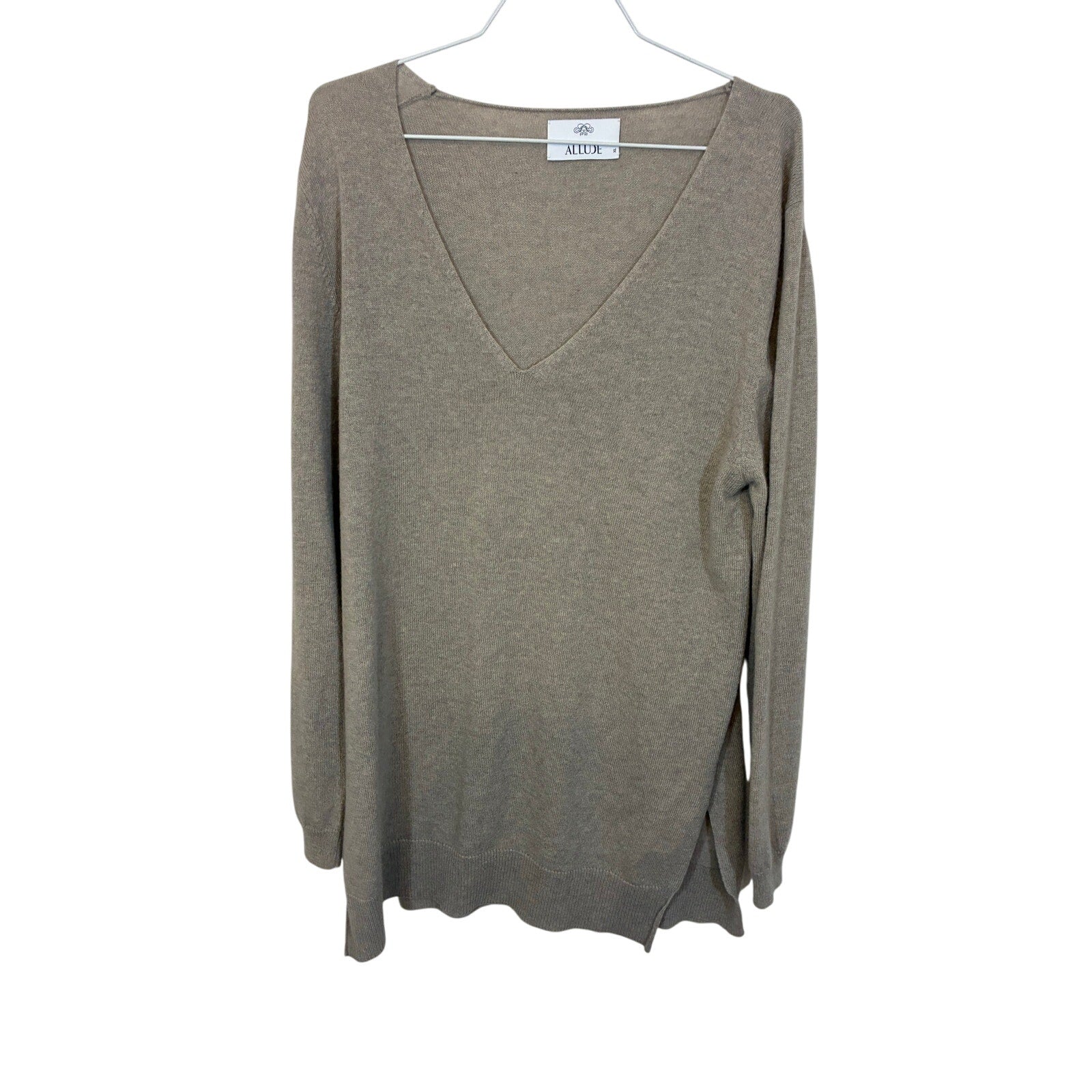 NWOT Allude Cashmere Women Sweater Preppy Nude Taupe Brown V-Neck Minimalist