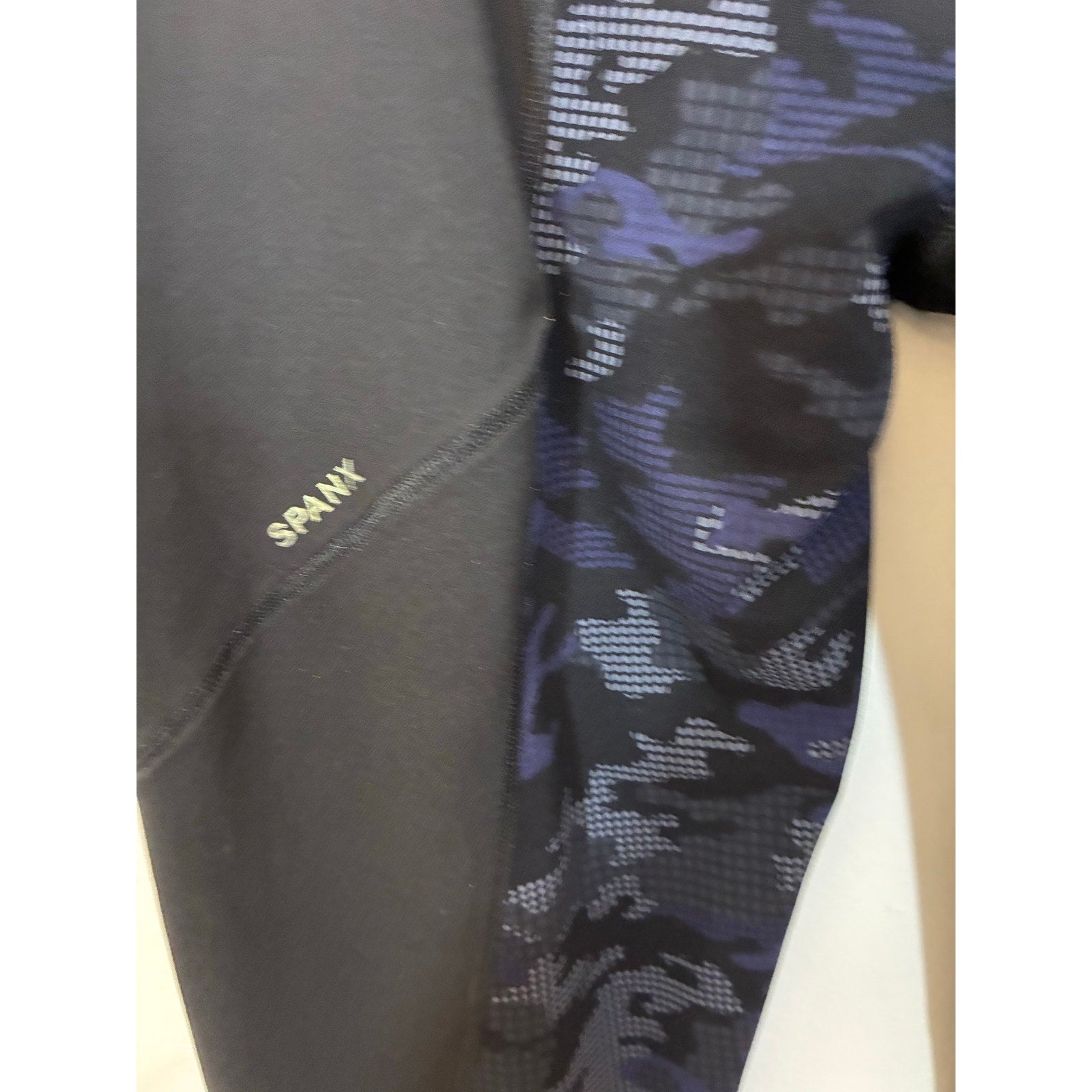 SPANX Womens Camo Print Active Leggings Blue/Black 1X Athleisure Normcore Gym