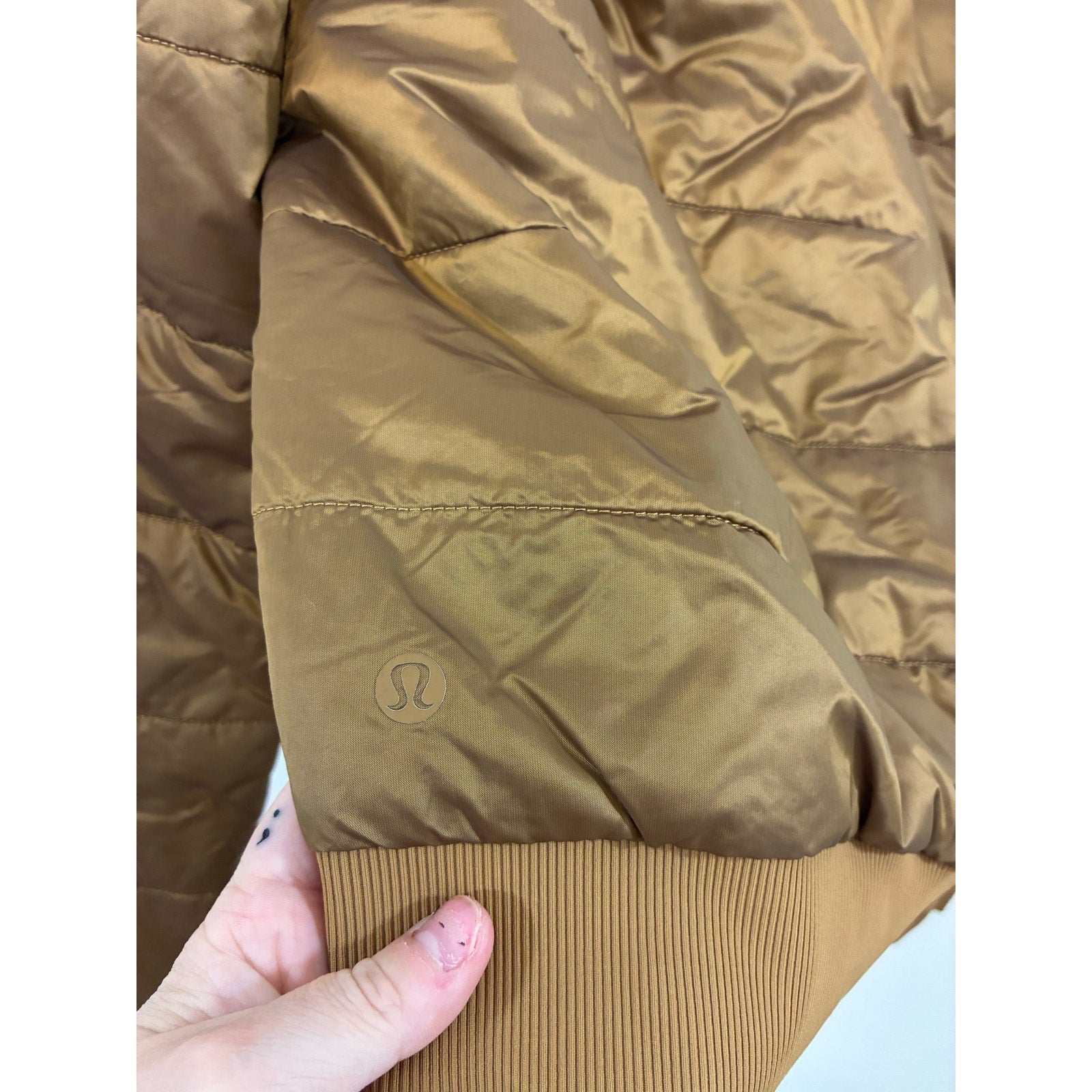 Lululemon Reversible Non-Stop Bomber Jacket Women’s Small Gold EUC Streetwear