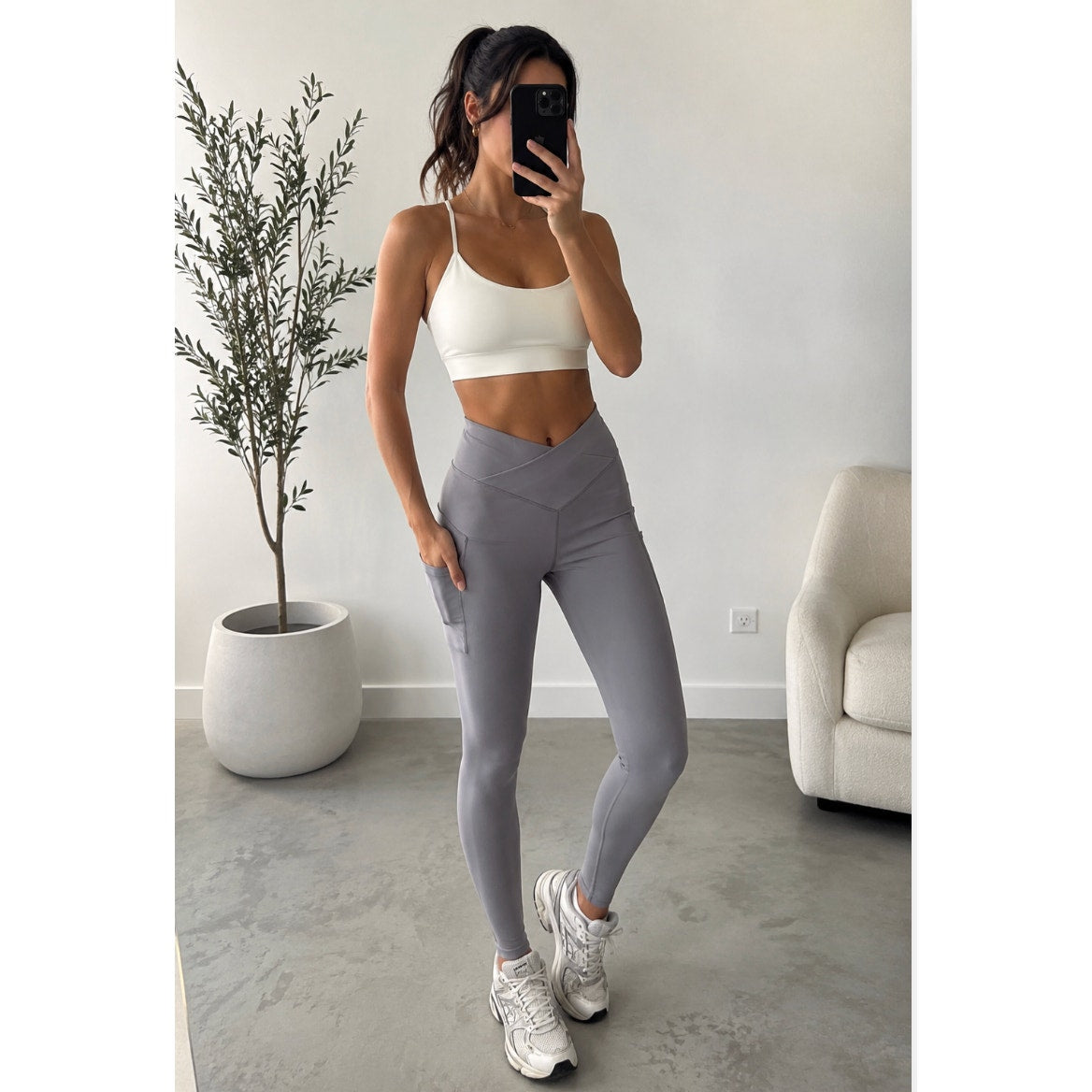 Women’s Gray Crossover Waist Leggings Size Small Buttery Soft Yoga Gym