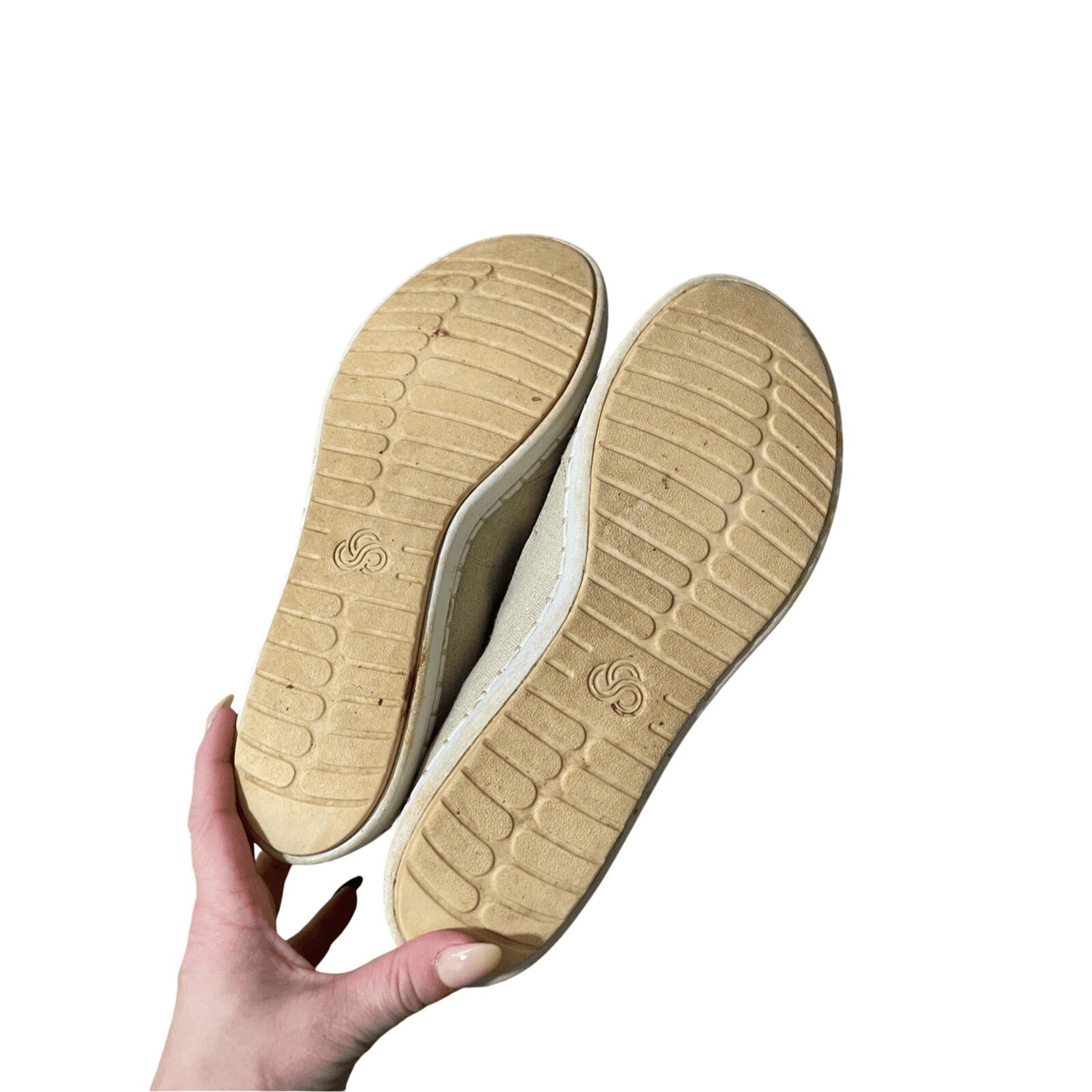 Clarks Women's Cloudsteppers Gold Soft Cushion Flats Sz 8 Metallic Futuristic
