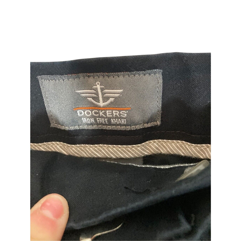 Docker's Men's Black Old Money 36x30L  Utility Khaki Classic Pants