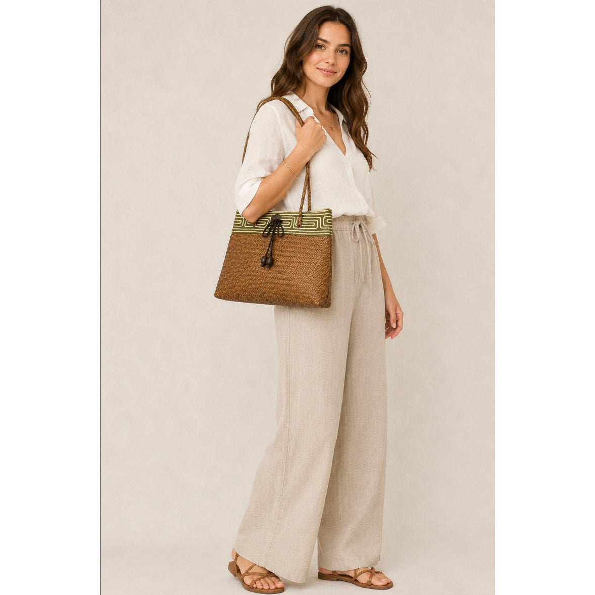 Woven Straw Women's Small Floral Earthly Bohemian Tote Eclectic Vintage Hippie