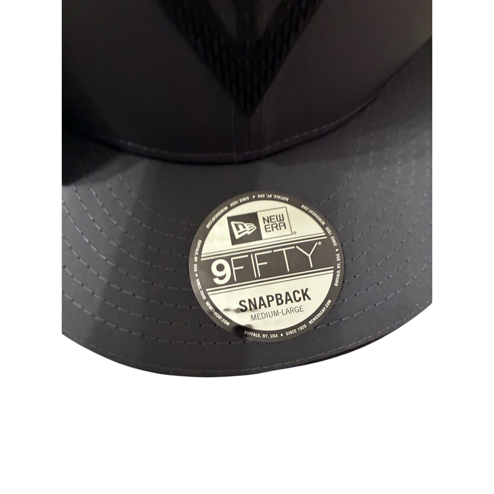 New Era 9FIFTY Dainese Snapback Cap Anthracite M/L Adjustable Hat New Black Gray