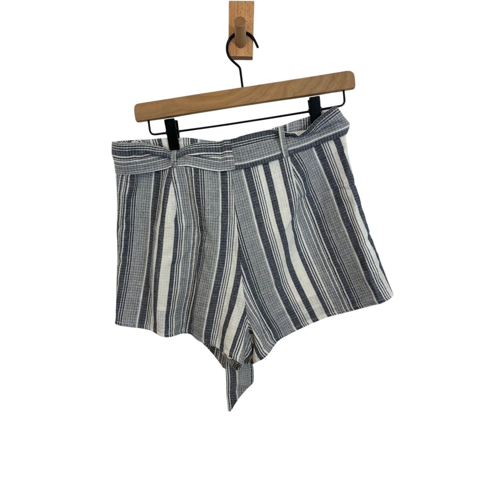 ILLA ILLA Womens Striped Shorts Medium High Waisted Belted Coastal Resort Cotton